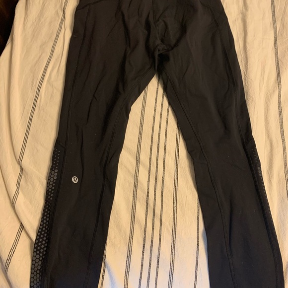 Lululemon pants - Picture 4 of 4